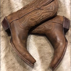 Soto men’s cowboy boots